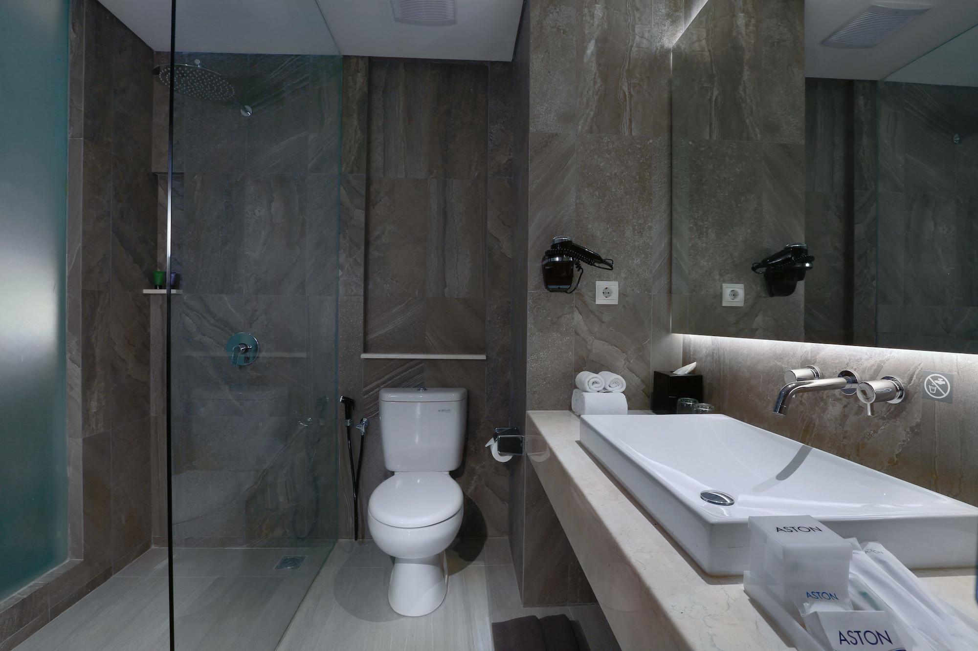 Aston Banyuwangi Hotel And Conference Center Екстер'єр фото